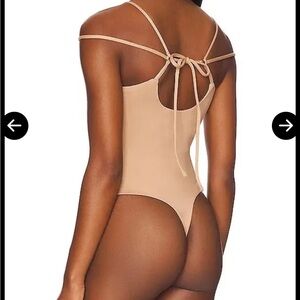 NWT
NBD purchased on Revolve size Small, beige